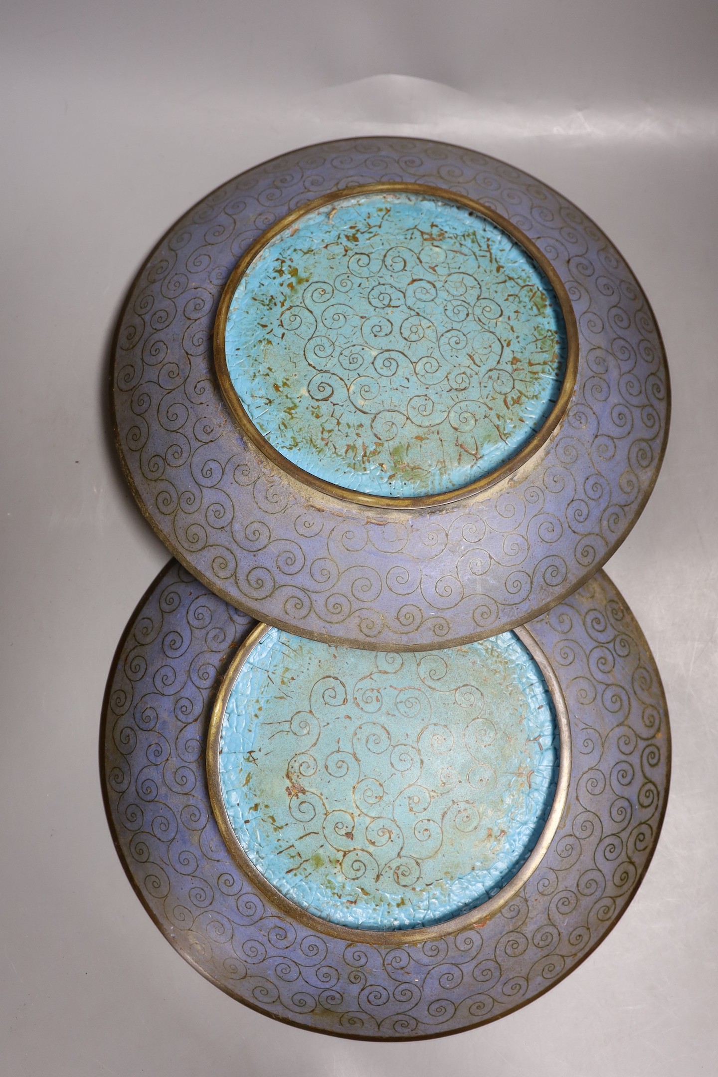 A pair of Japanese cloisonné enamel dishes, Meiji period - 29cm diameter